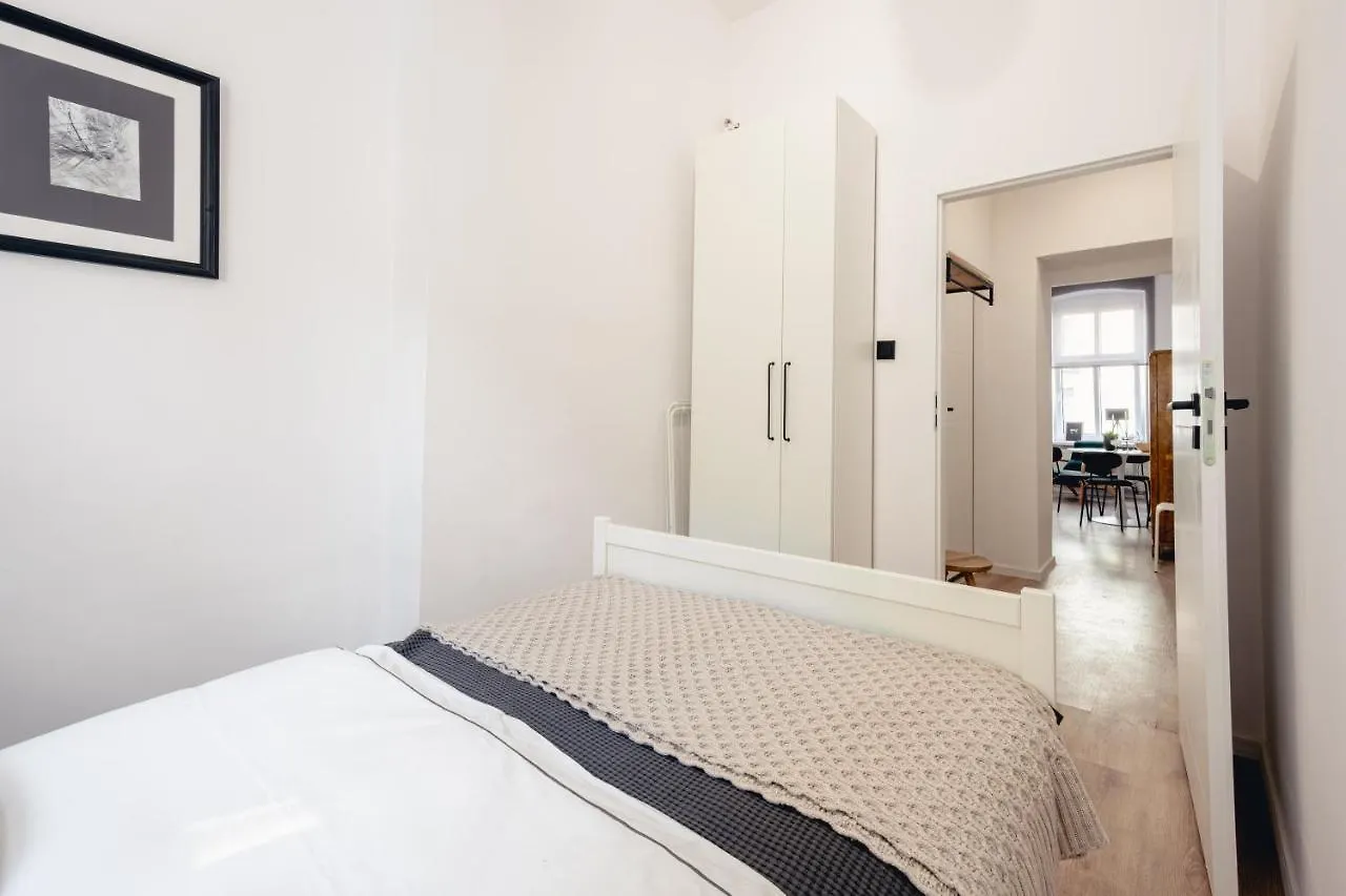 Apartamenty Wozna 14A, 2 Rooms, Self Check In 24H Poznan